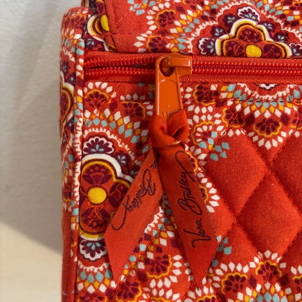 VERA BRADLEY Baguette Shoulder Bag Paisley Print Front Knot Snap Closure Quilted - Picture 4 of 16